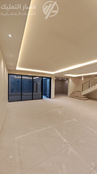 Photo by Daniel J. Schwarz